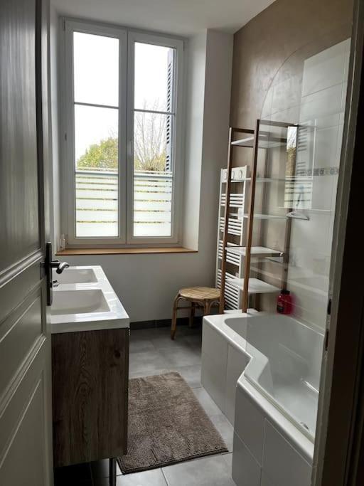La Maison De Paulette Meuble De Tourisme 4 Etoiles Neuvy-le-Roi Екстер'єр фото